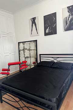 Mistress London, Fetish Dominatrix, Latex Escort, Role Play, Mind Games, Mistress Mia